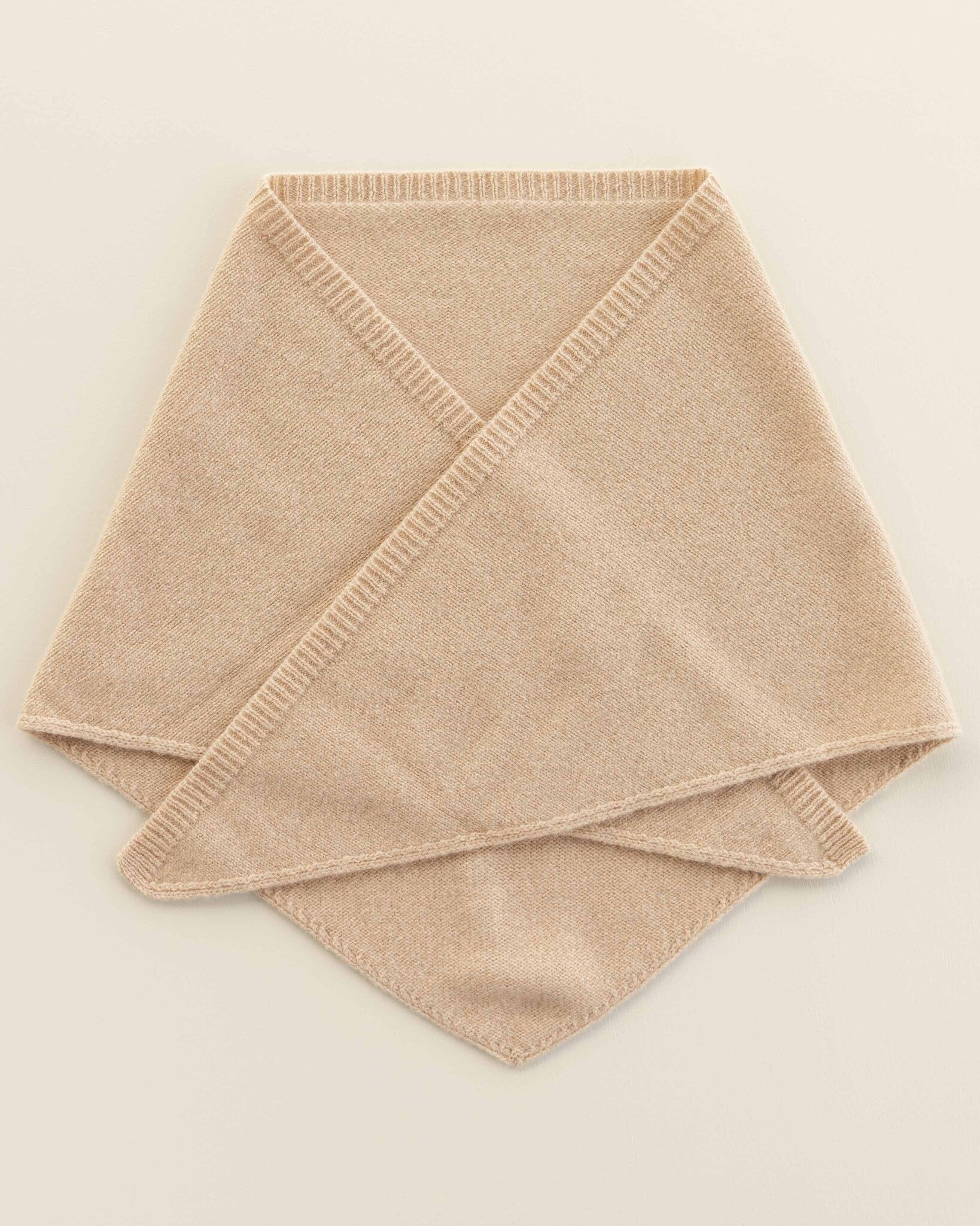 lilly-sjaal-sand