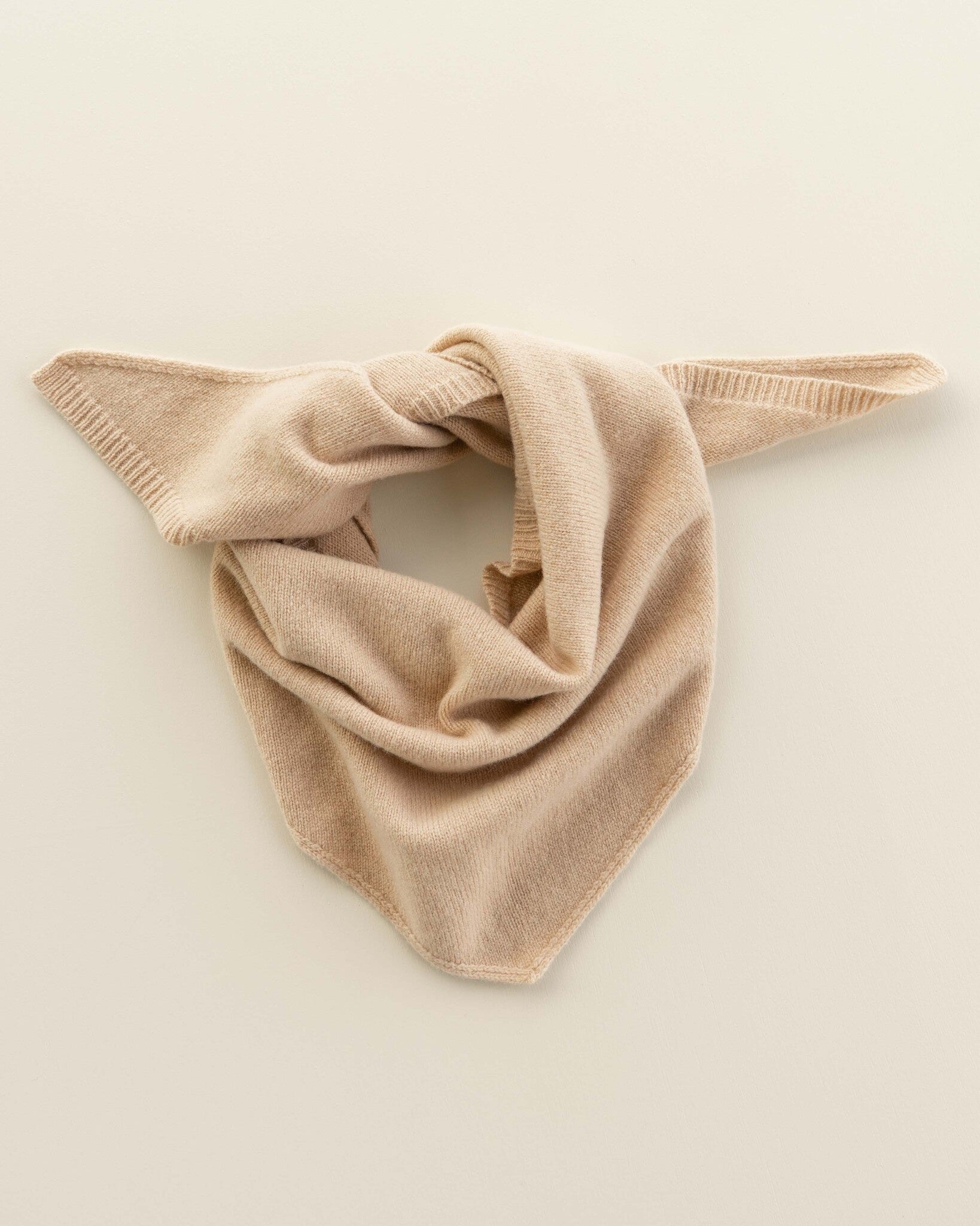 merino-wollen-sjaal-lilly-sand-3