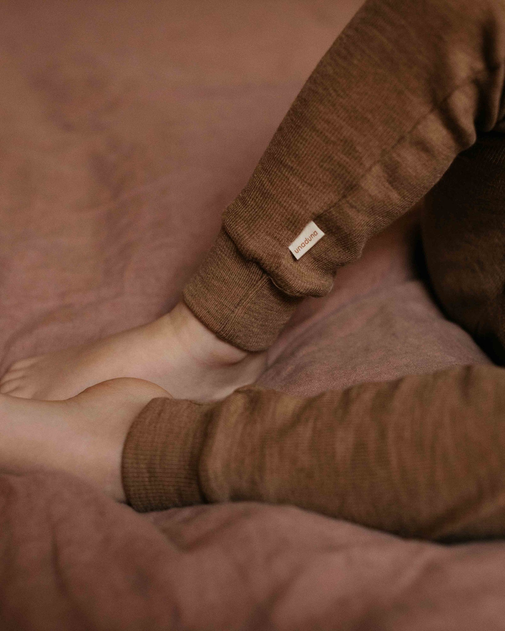 Unaduna legging wool semla sand