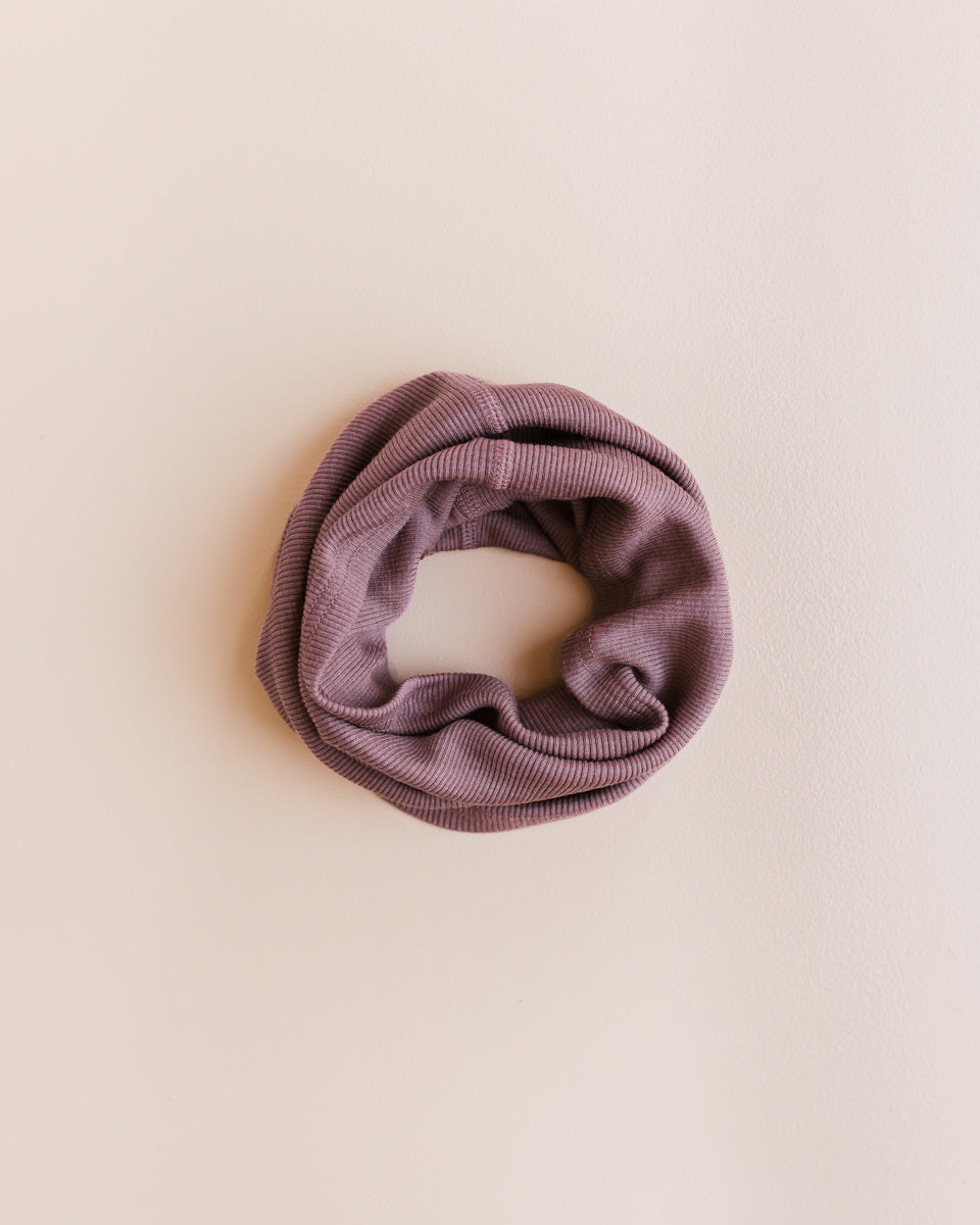 Unaduna loop scarf tiny rib wool silk mauvewood