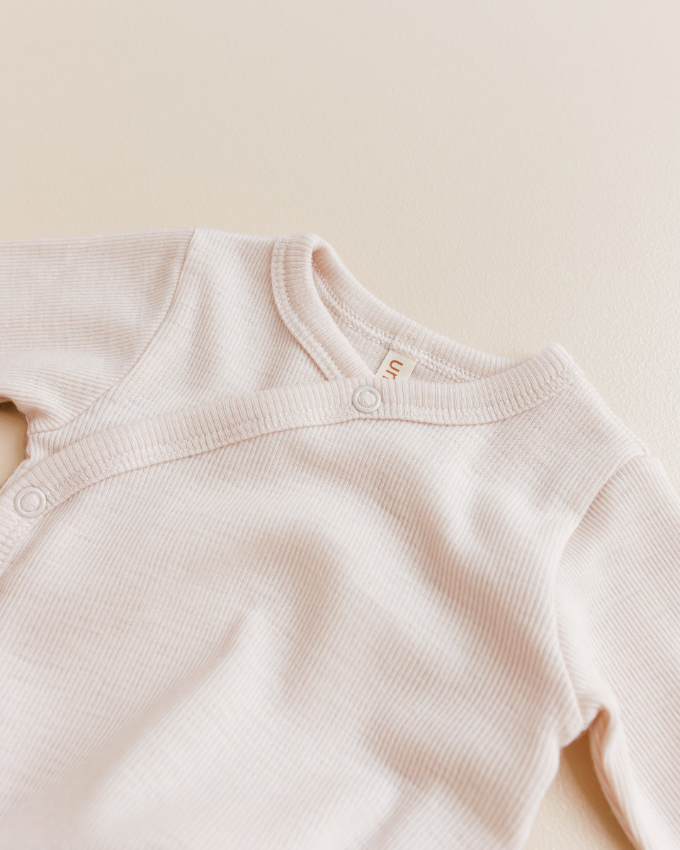 unaduna-wrap-around-body-mazarin-tiny-rib-wool