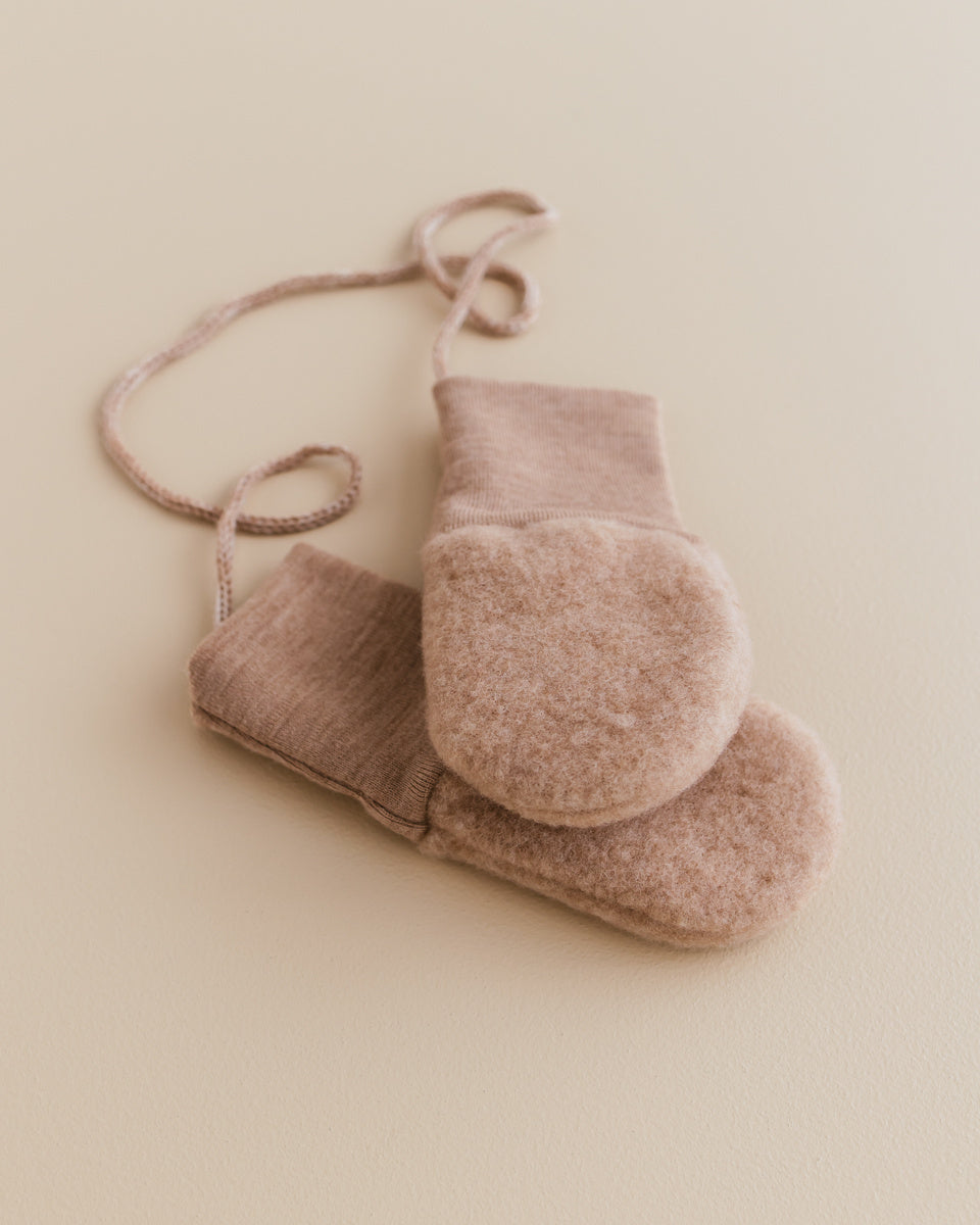 unaduna-x-engel-wantjes-van-wol-fleece-semla-2